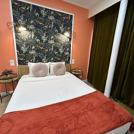 Stylish Modern Studio Apartment Paris Exteriör bild